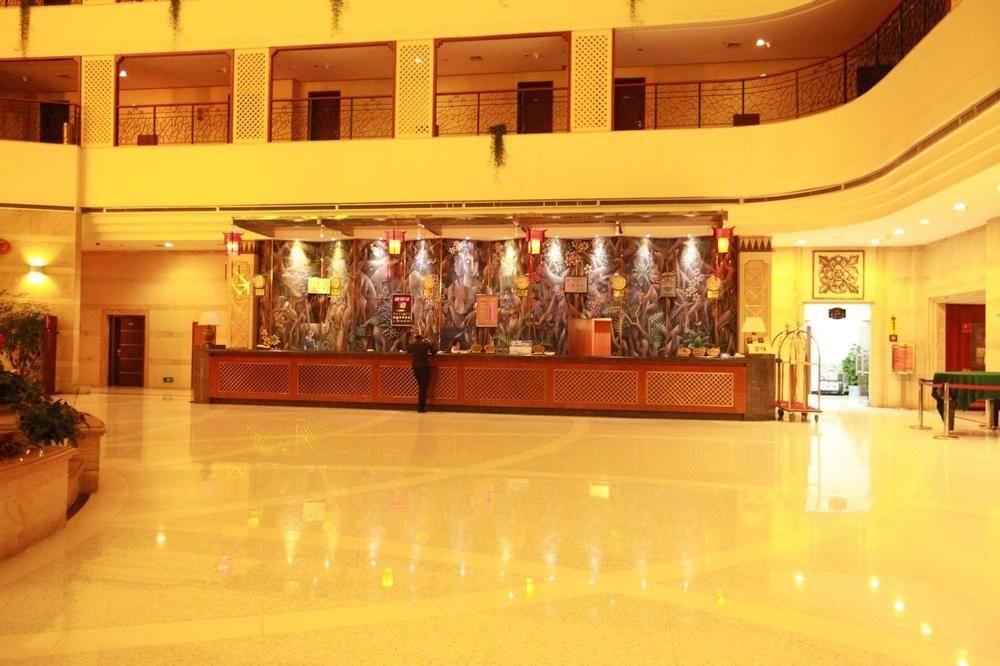 Weiselect Wanghu Hotel คุนหมิง ภายนอก รูปภาพ
