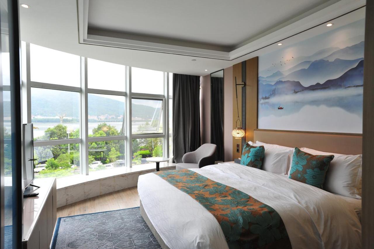 Weiselect Wanghu Hotel คุนหมิง ภายนอก รูปภาพ